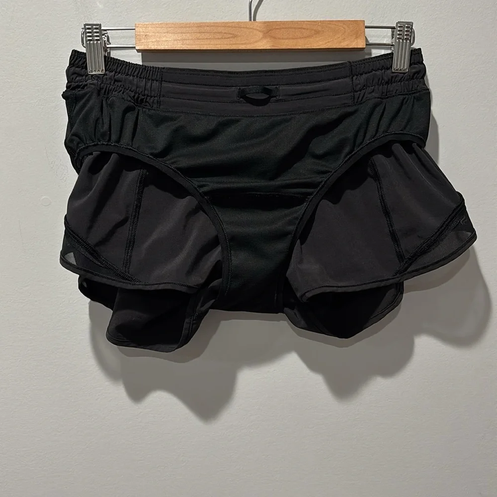 Lululemon Hotty Hot Lined Shorts 2.5" Size 8 Reg Style: W7AGUR - Picture 5 of 12